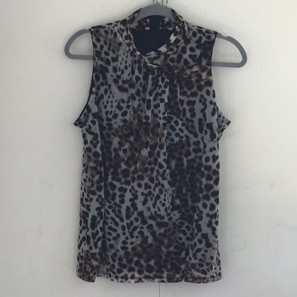 Worthington leopard print sleeveless blouse women’s size L.